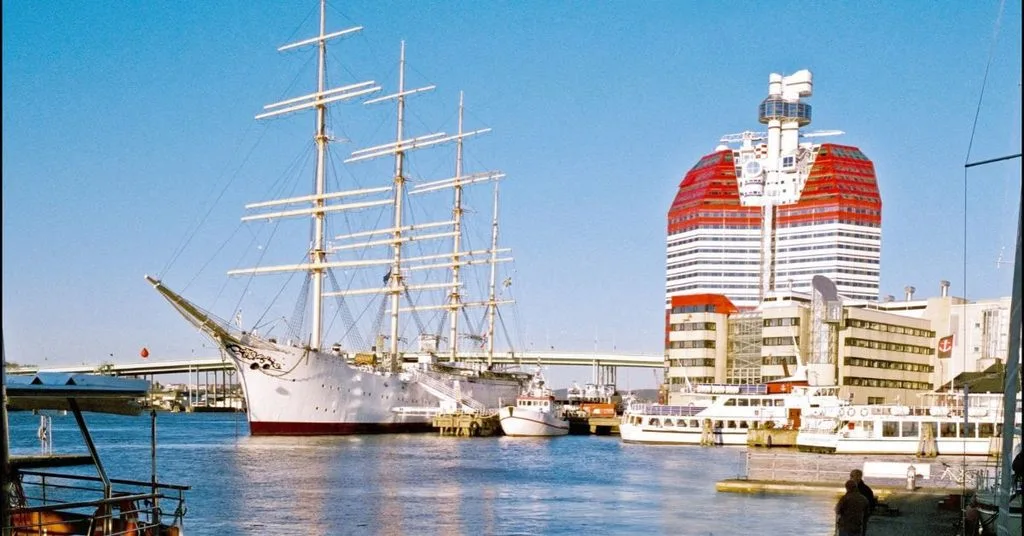 Kontorsbyggnaden "Läppstiftet" i Göteborg.