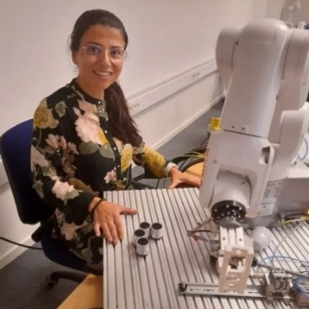 Victoria, en av tre studerande automationsingenjörer.
